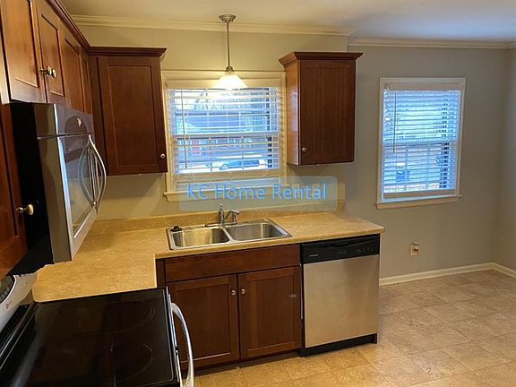 3rd image of 5416 Cedar St