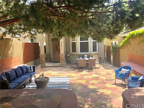 2nd image of 646 Rosecrans Ave