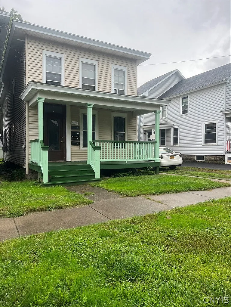 1 bed, 1.0 bath, 2955 sqft, $650 — Photo 1