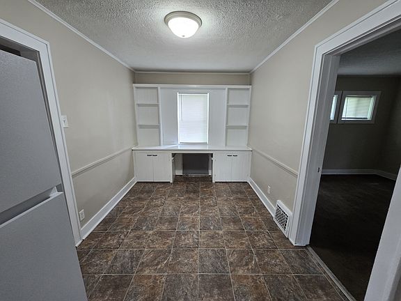 5th image of 1414 Miner St