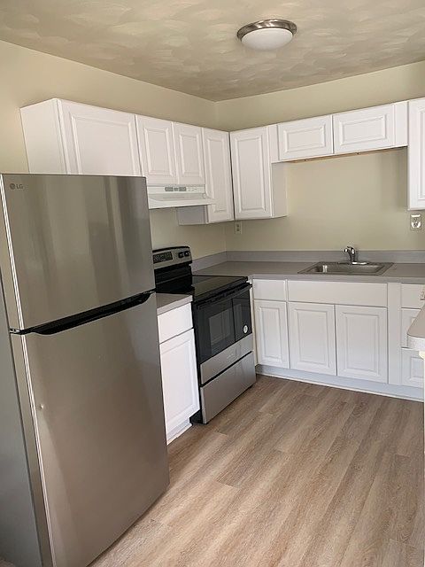 2nd image of 9613 12th Bay St #1