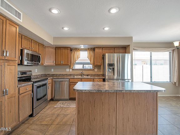 4th image of 44803 W Sage Brush Dr