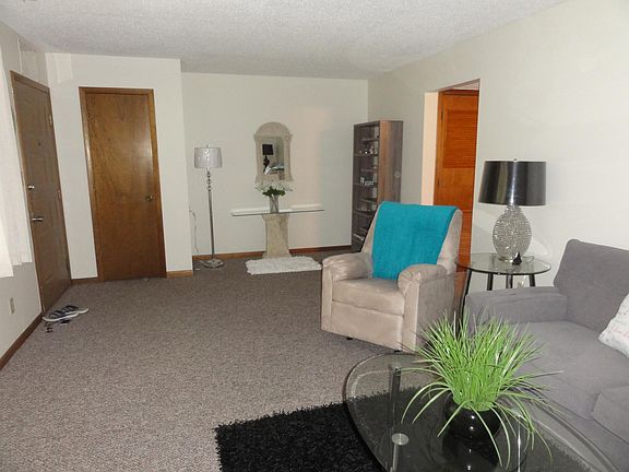 4th image of 3120 Lundin Dr APT 8