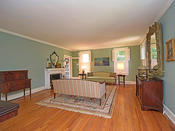 2nd image of 3465 Principio Ave