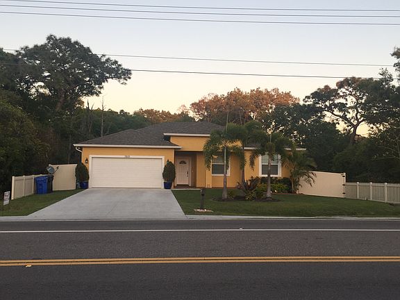 2nd image of 7805 N Manhattan Ave