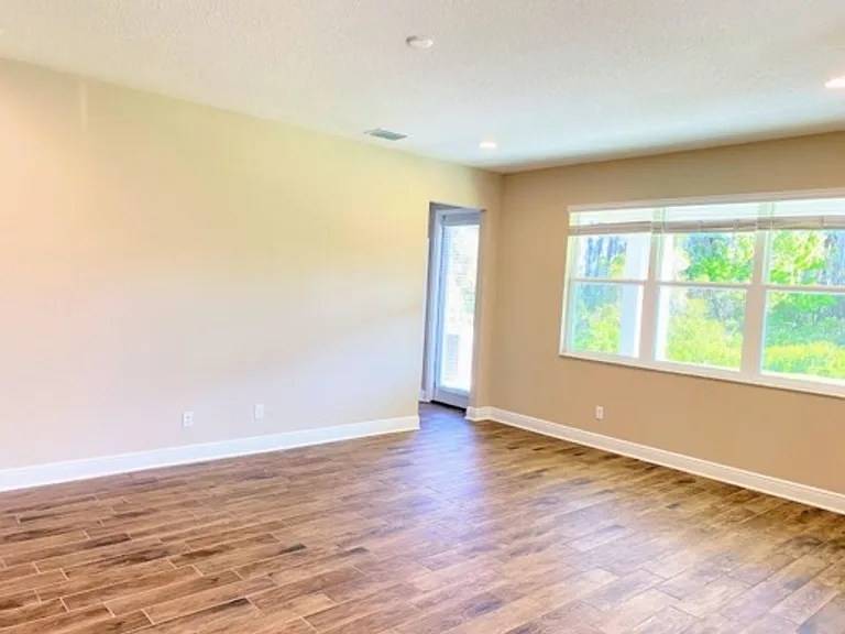 16142 Monterey Greens Cir — Photo 10