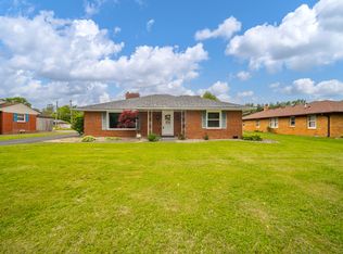 105 Golf Club Rd, Anderson, IN 46011