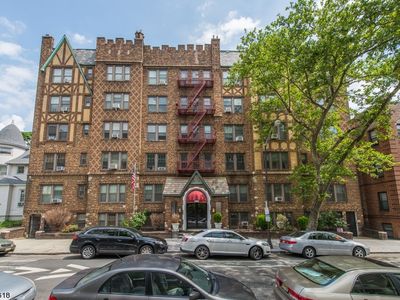 340 Fairmount Ave, Jersey City, NJ, 07306