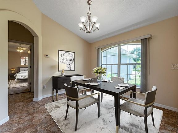 5th image of 44 Lake Dr