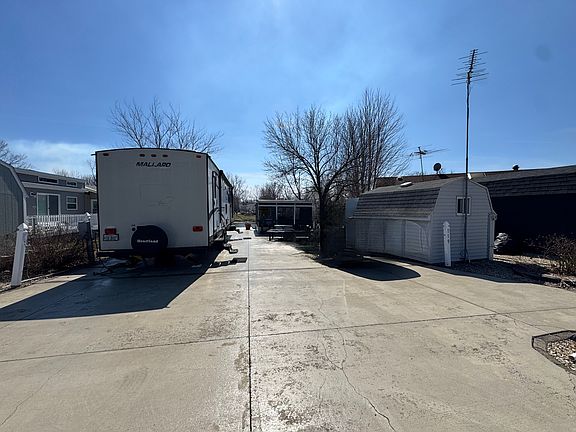 2nd image of 119 Tully Rd