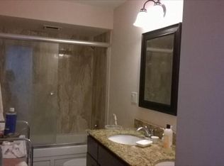 375 Plum Creek Dr APT 102, Wheeling, IL