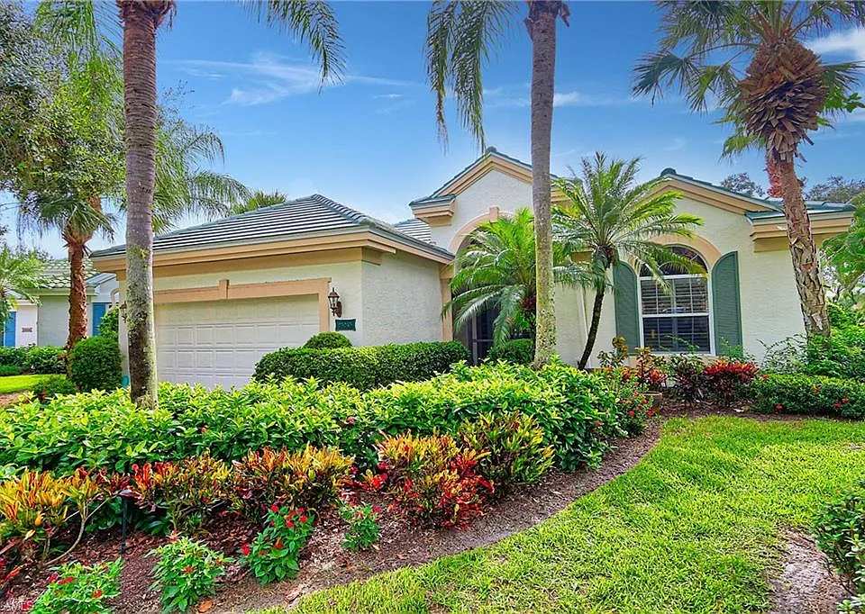 23243 Foxberry Ln