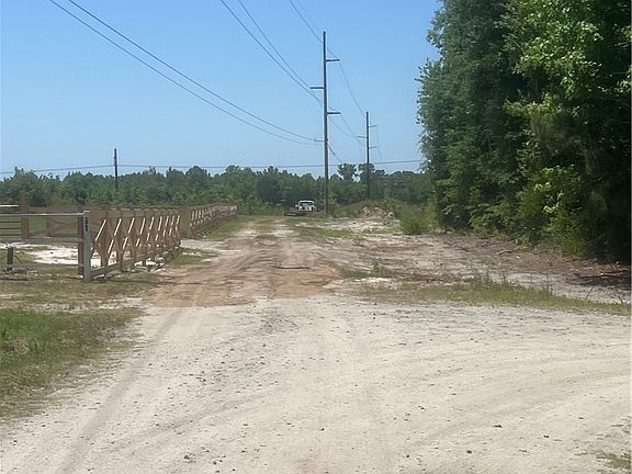 3rd image of Harleyville Rd