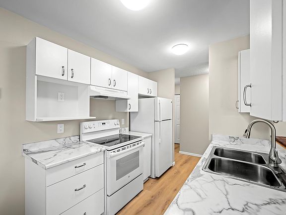 5th image of 698 Aspen Rd #101B