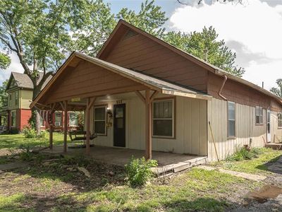 513 S Cherry St, Ottawa, KS, 66067