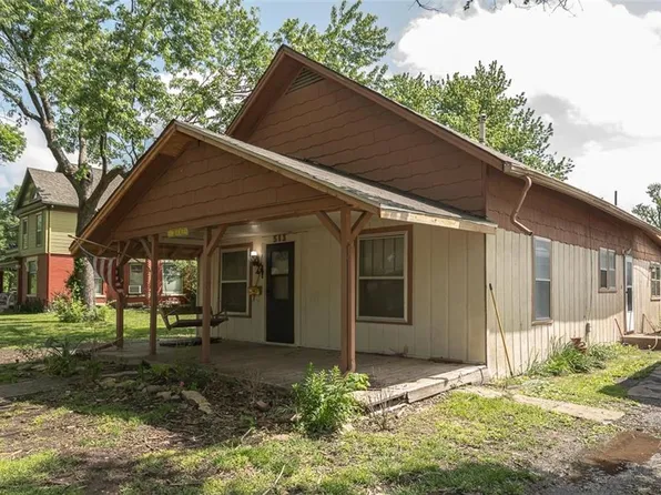 513 S Cherry St, Ottawa, KS 66067