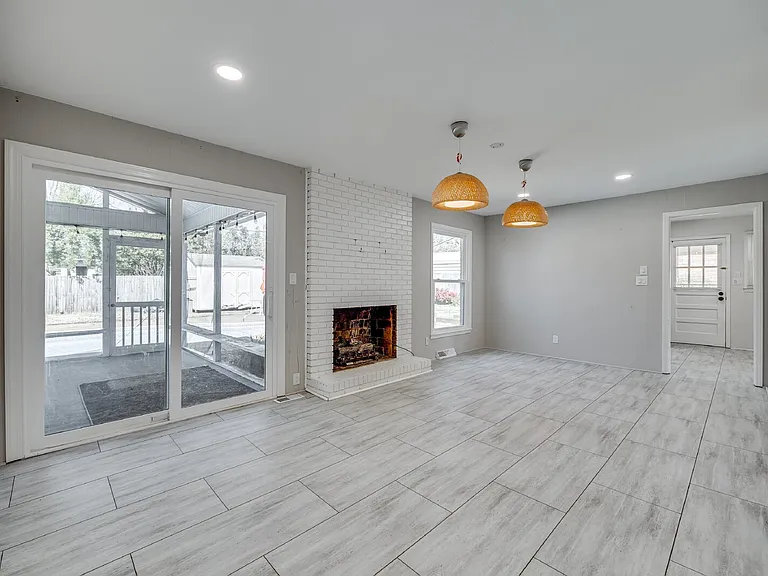 1615 Tillman St — Photo 19