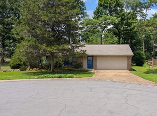 12 Royal Ct, Little Rock, AR 72211