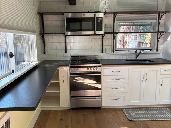 9566 Main Street, 9566 Main St #The, Penngrove, CA 94951