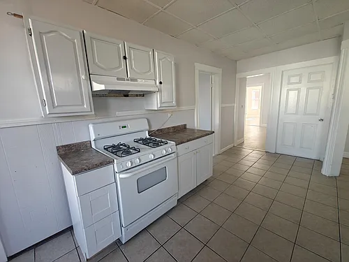 226 Paris St #2 Photo 1