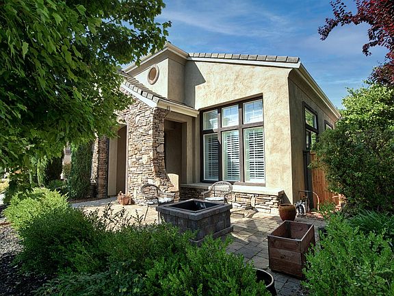 2nd image of 1465 Grey Owl Cir