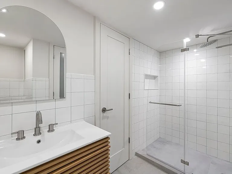 124 Sullivan Pl #1 — Photo 7