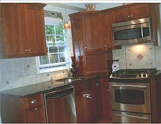 5th image of 719 Manette Ln