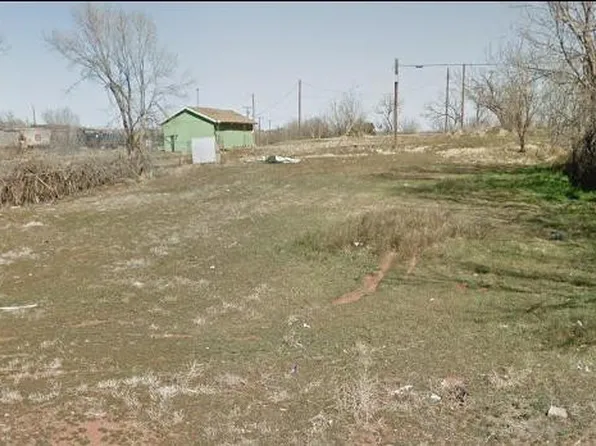101 Tom Green St, Sweetwater, TX 79556