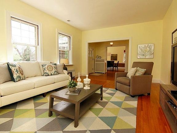 5th image of 762 Betula Ave