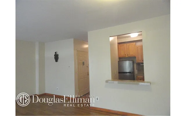 Sold by Douglas Elliman | media 20