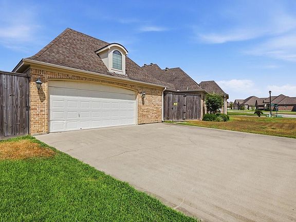 4th image of 420 River Birch Dr