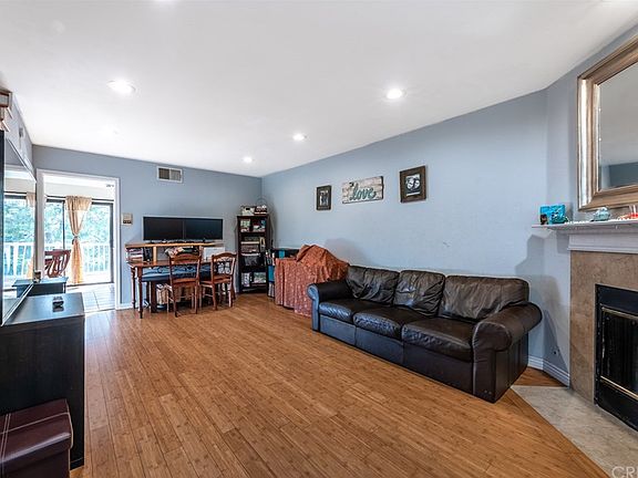 4th image of 9325 Sunland Park Dr APT 19