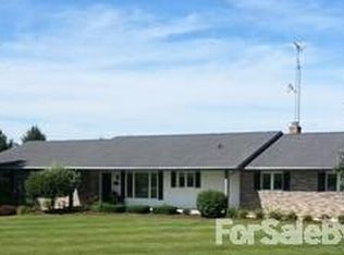 10490 Town Hall Rd, Belvidere, IL 61008