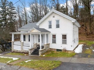 107 College St, Oriskany Falls, NY 13425