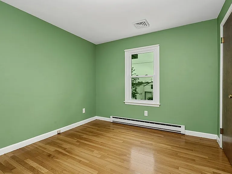 72 Westfield Dr — Photo 10