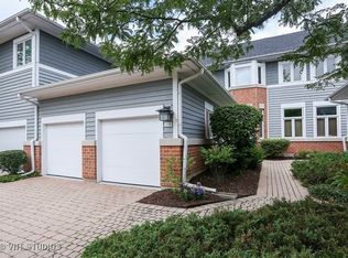 3 Mashie Ct #3, Woodridge, IL 60517