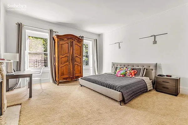 Rented by Sotheby's International Realty | media 14