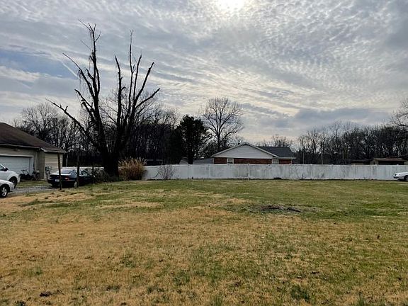 3rd image of 4105 Pollack Ave