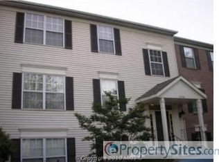 12106 Greenway Ct APT 242, Fairfax, VA 22033