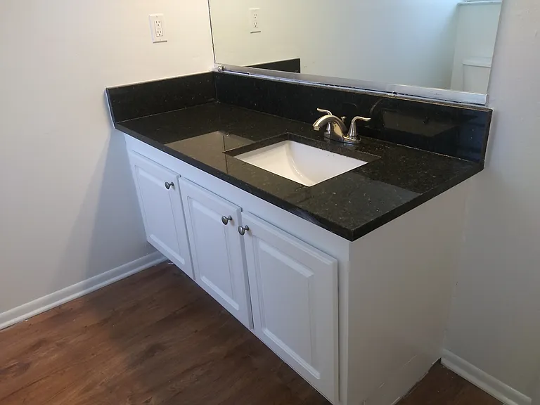 Oak Ridge Apartments — Photo 52