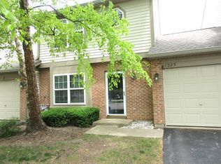 1225 N Village Dr, Round Lake Beach, IL 60073