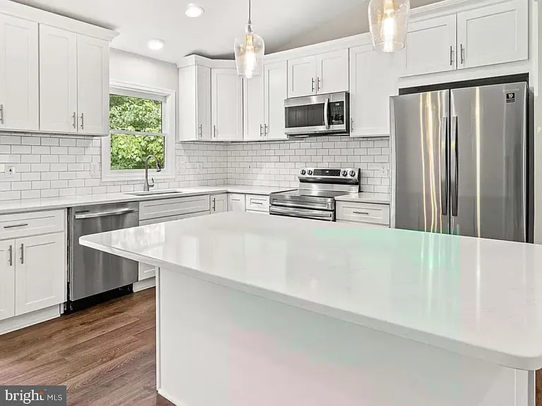 10788 Forest Edge Cir — Photo 1