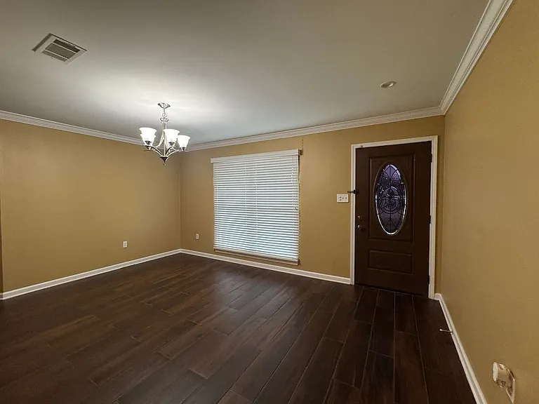 23673 Sweetbriar Ct — Photo 5
