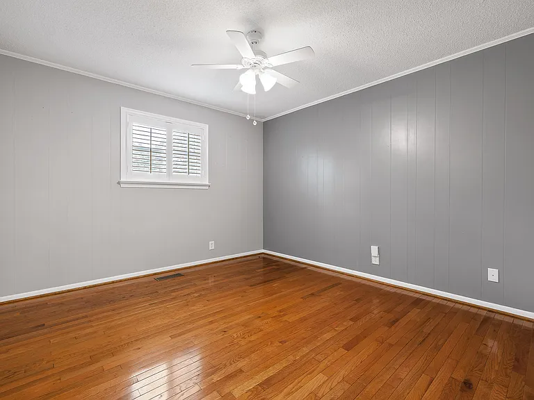 3443 Shadowlawn Dr — Photo 15