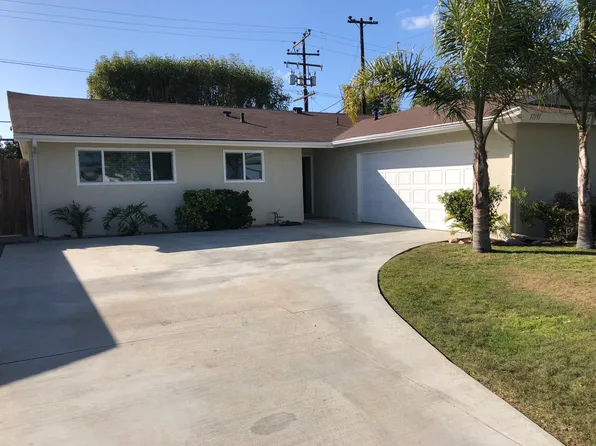 17191 Granada Ln, Huntington Beach, CA 92647