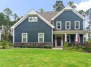 94 Plantation Dr, Southern Pines, NC 28387
