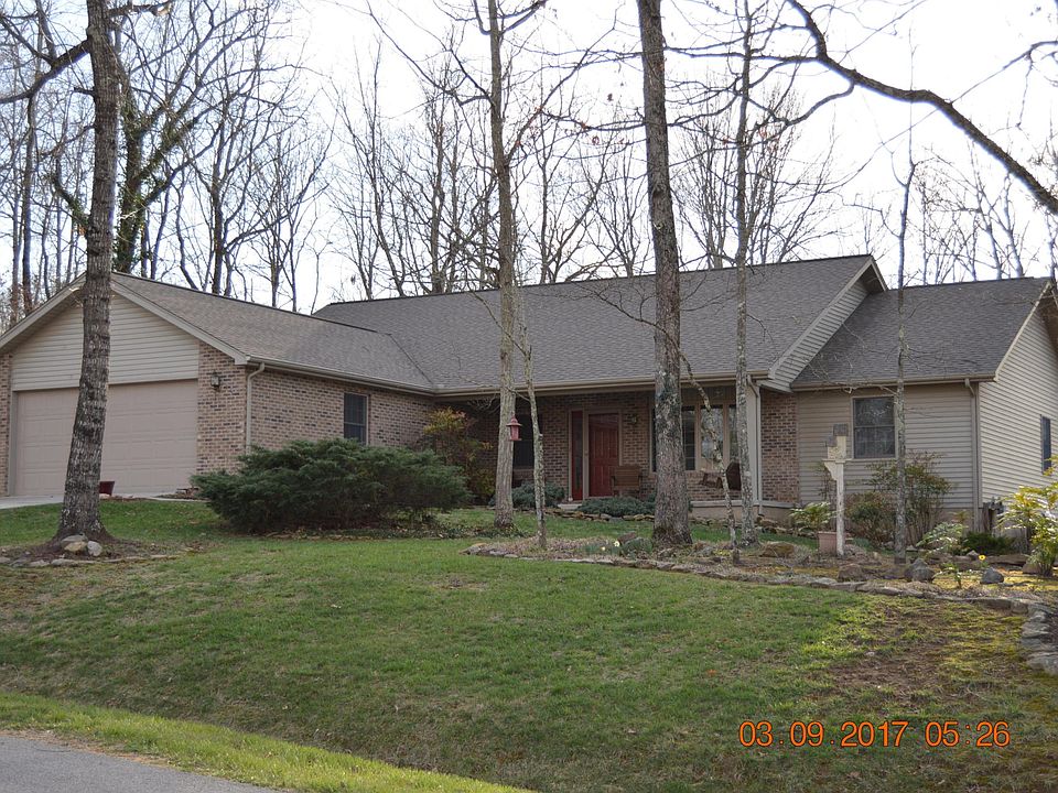1st image of 10 Marquette Ct