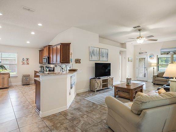 2nd image of 87094 Villa Ln