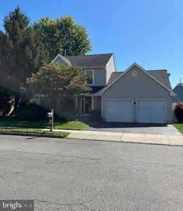 33 Kristopher Dr, Hamilton, NJ, 08620