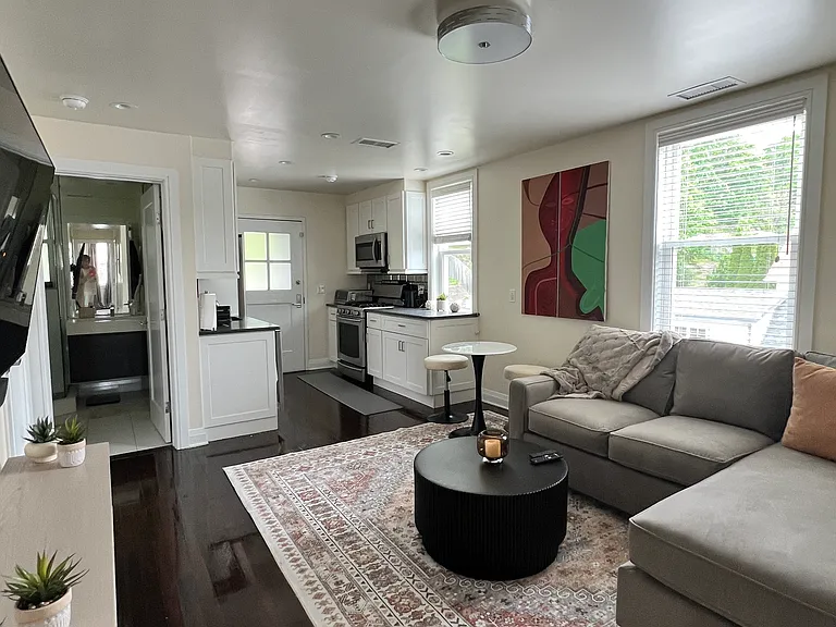 60 Oak Ridge St #3N — Photo 3